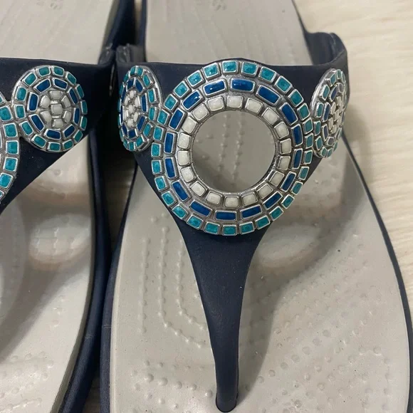 Crocs Blue Mosaic Cricle Sanrah Diamante Wedge Flip Flop Thong
Sandals - Picture 4 of 9